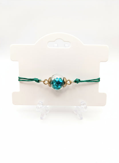 Green Star Glitter Globe Bracelet on Adjustable Nylon Cord