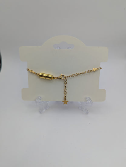 Fuchsia Glitter Globe Bracelet on Gold Chain
