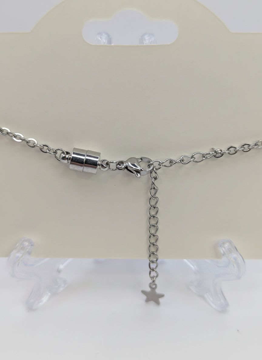 Green Chunky Glitter Globe on Adjustable Silver Chain Bracelet
