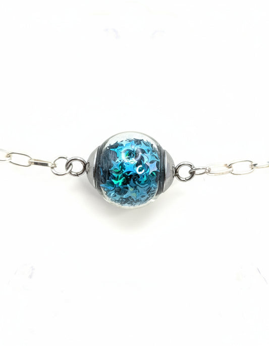 Aquamarine Star Glitter Globe on Adjustable Silver Chunky Chain Bracelet