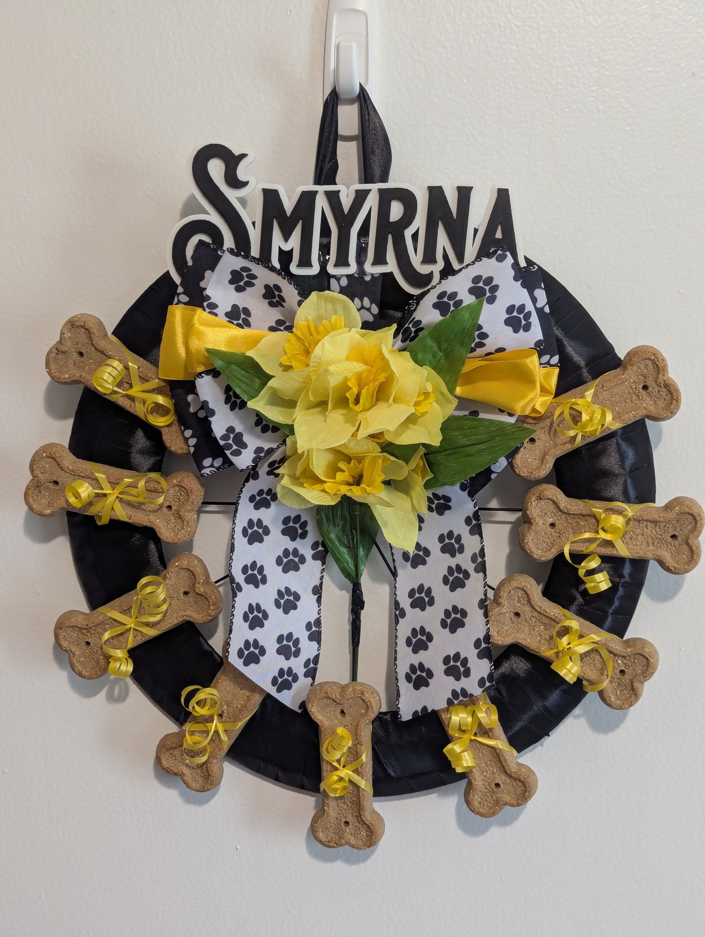 Smyrna Jonquils Dog Lovers Dog Cookie Wreath